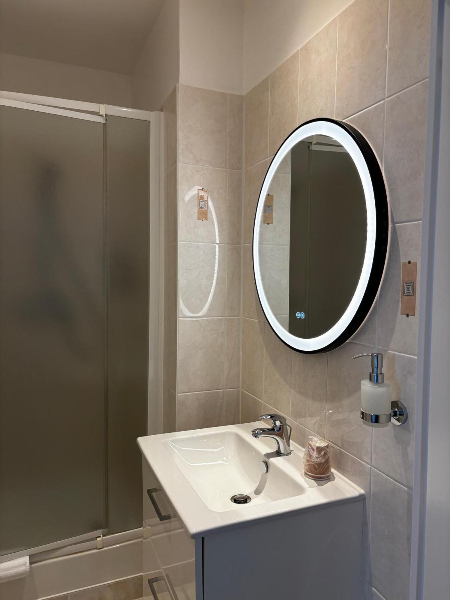 Hotel Rive Gauche 2*
